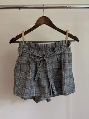 Lea & Viola Gray Plaid High-Waist Tie-Belt Shorts